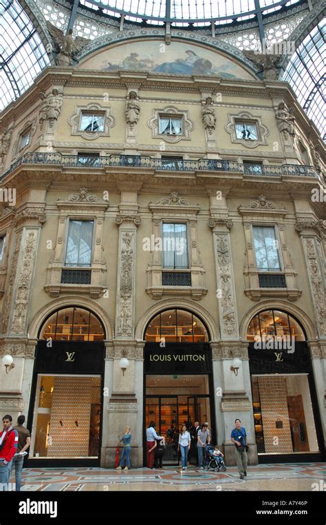 Louis Vuitton milan Italy locations